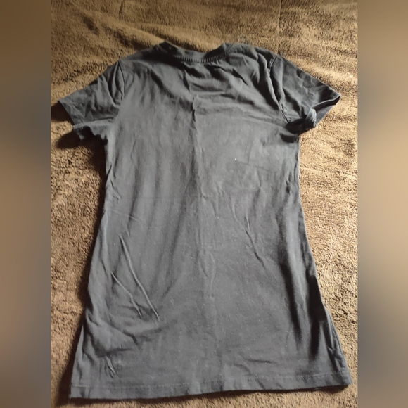 Classic Black Women's Short Sleeve T-Shirt/Size Medium - Picture 4 of 4